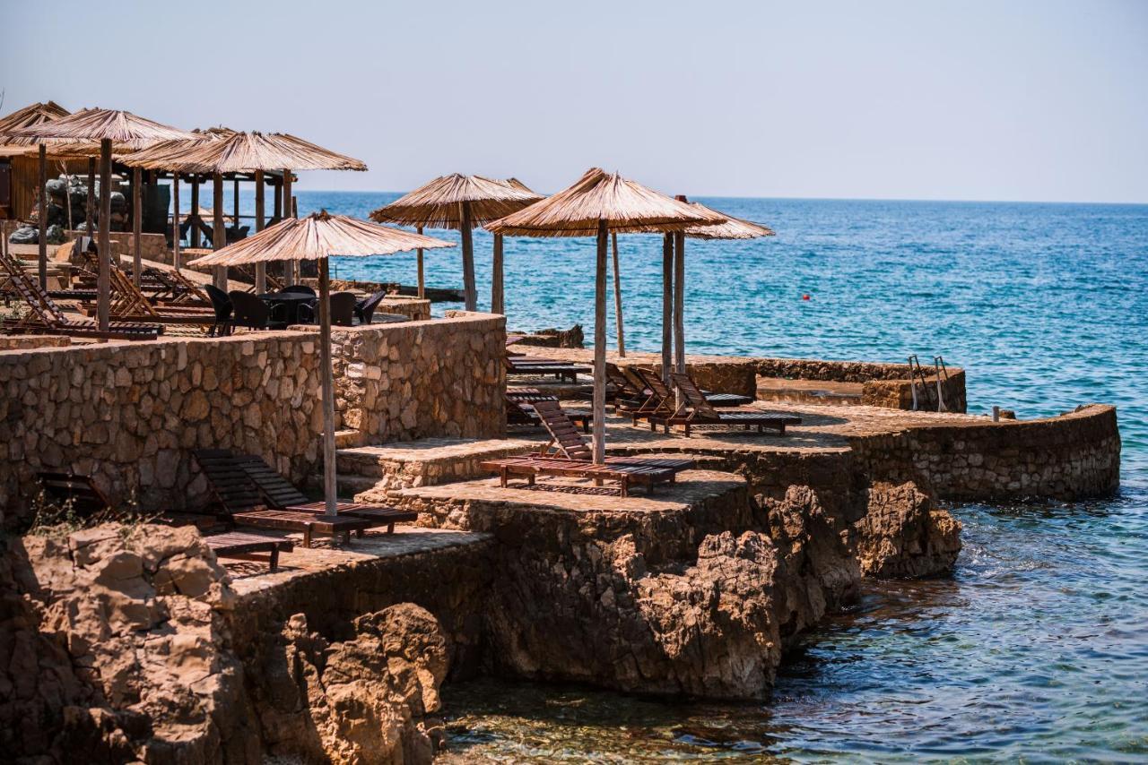 David Lux Beach Rooms Dobra Voda Eksteriør billede