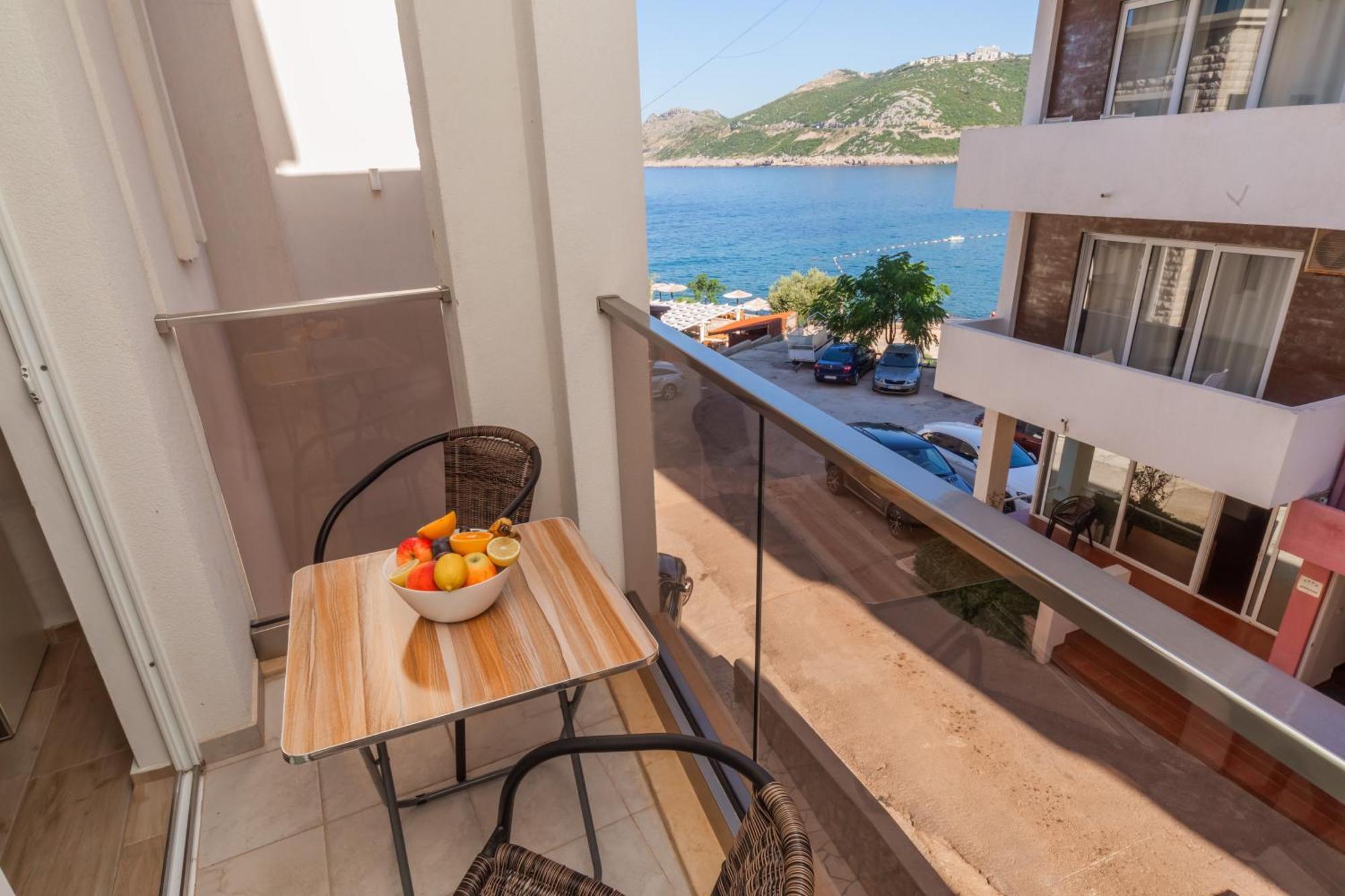David Lux Beach Rooms Dobra Voda Eksteriør billede